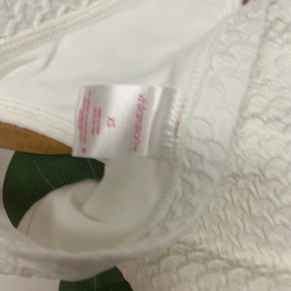 Xhiliration Scalloped Scaled 2 Piece Bikini Set - Picture 6 of 6